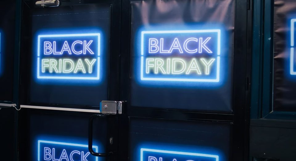 manutenção de banco de dados horus solutions blog letreiro black friday neon
